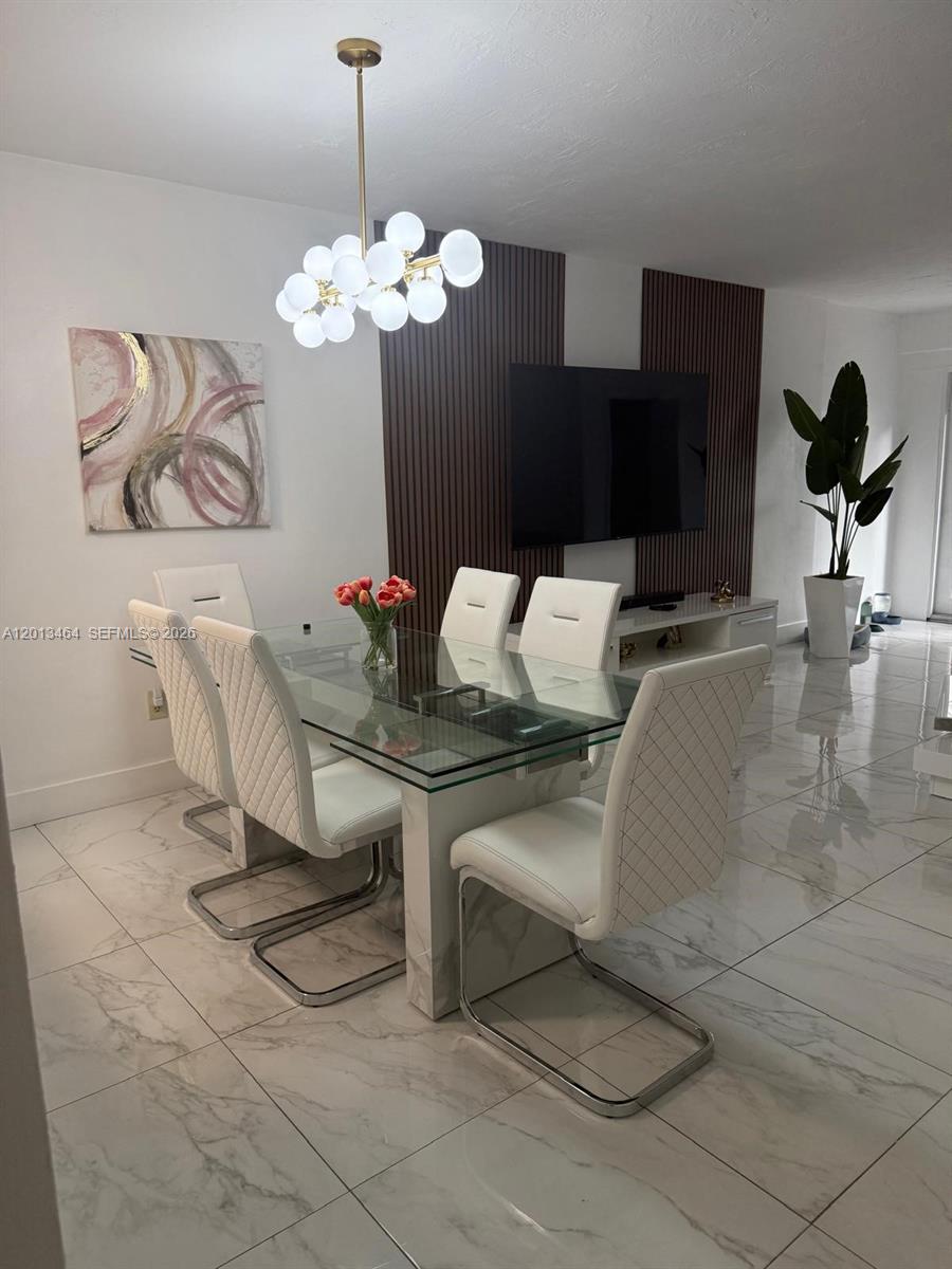 FLAMINGO LAKE - Residential Lease