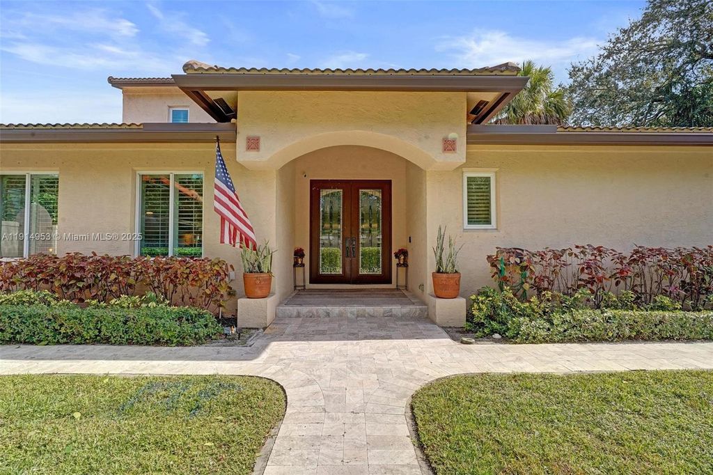 Photo of 1601 SE 1st St, Fort Lauderdale, FL 33301 (MLS # A11914953)