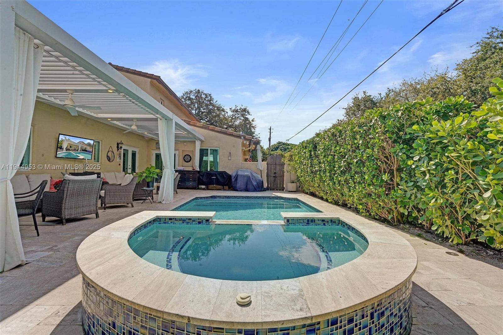 COLEE HAMMOCK - Residential