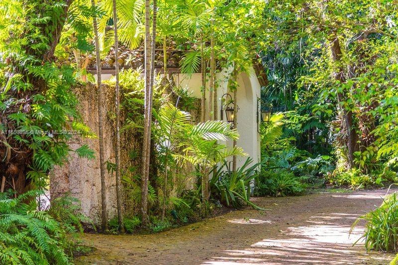 SNAPPER CREEK LAKES SUB - Residential