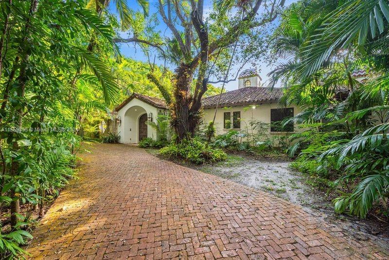 SNAPPER CREEK LAKES SUB - Residential