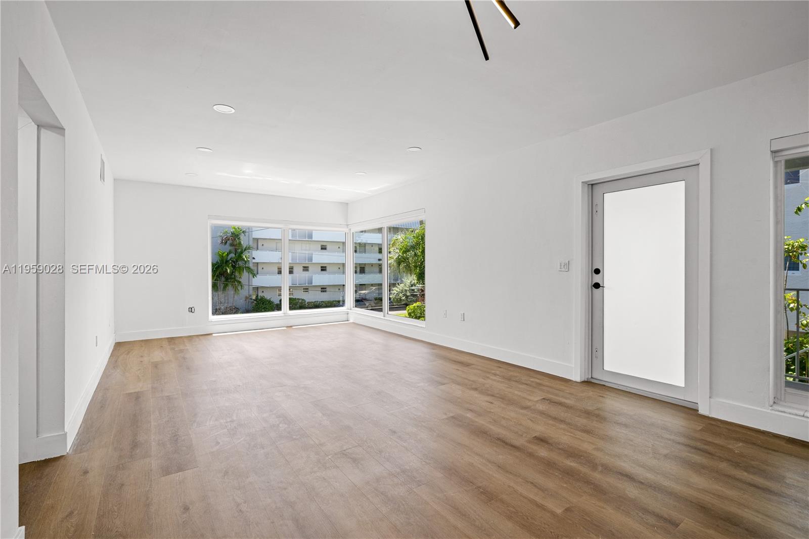 EASTERN SHORES 2ND ADDN - Residential Lease