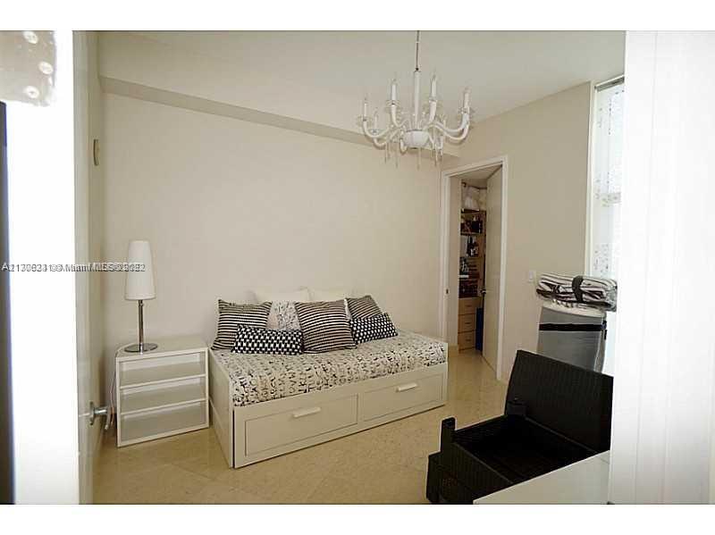 TRUMP PALACE CONDO - Residential