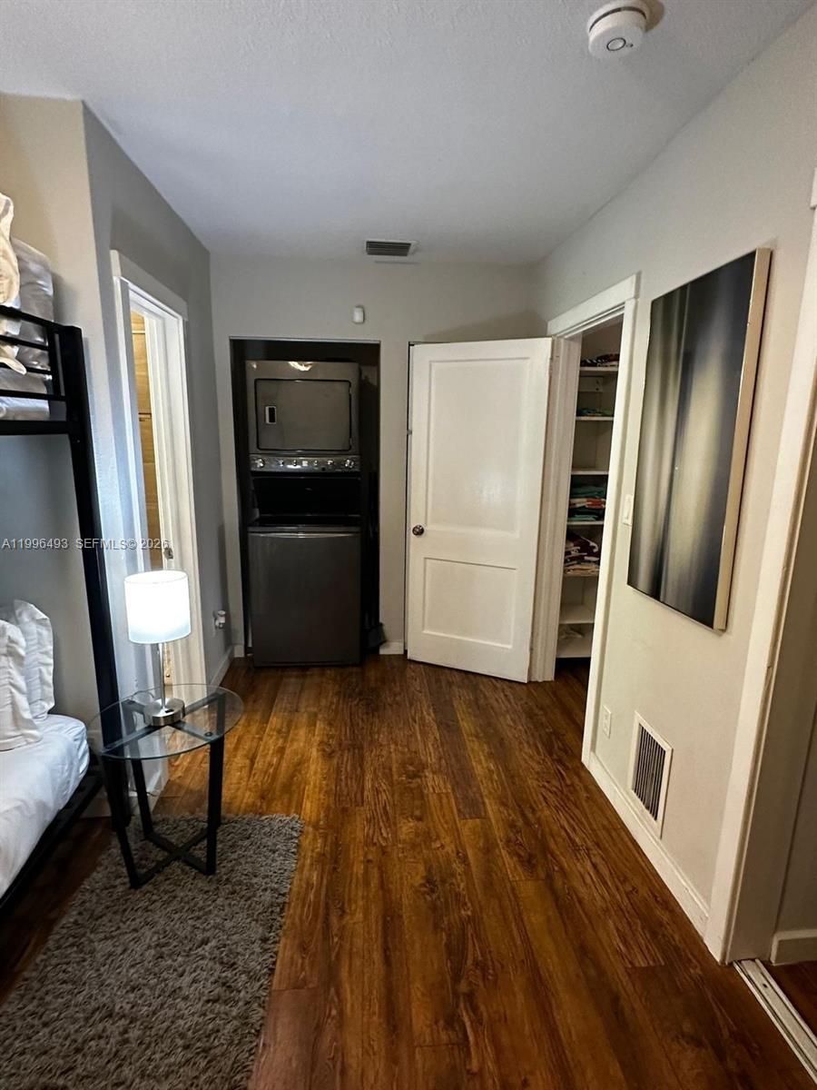 SUNSET TRAILS - Residential Lease