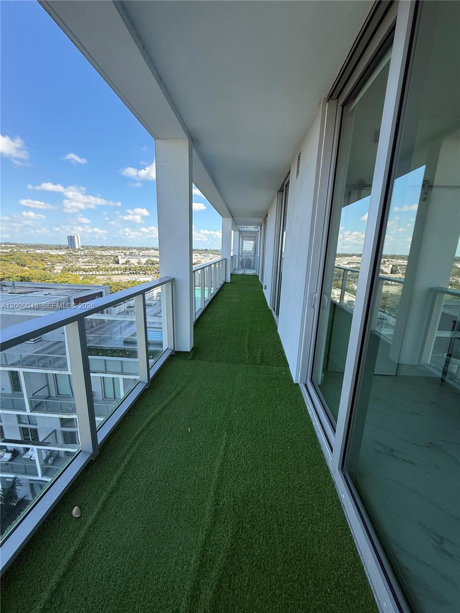 METROPICA NORTH TOWER ONE - Residential