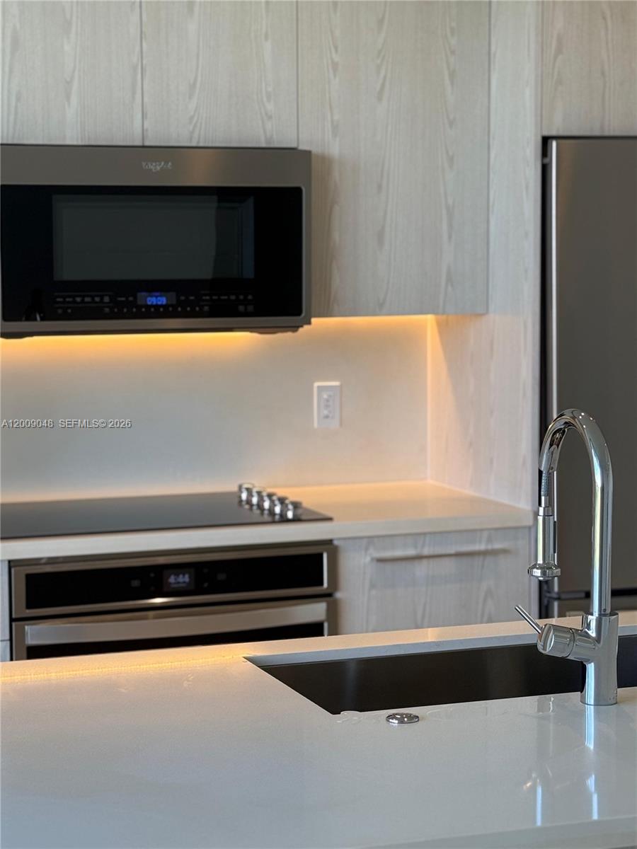 METROPICA NORTH TOWER ONE - Residential