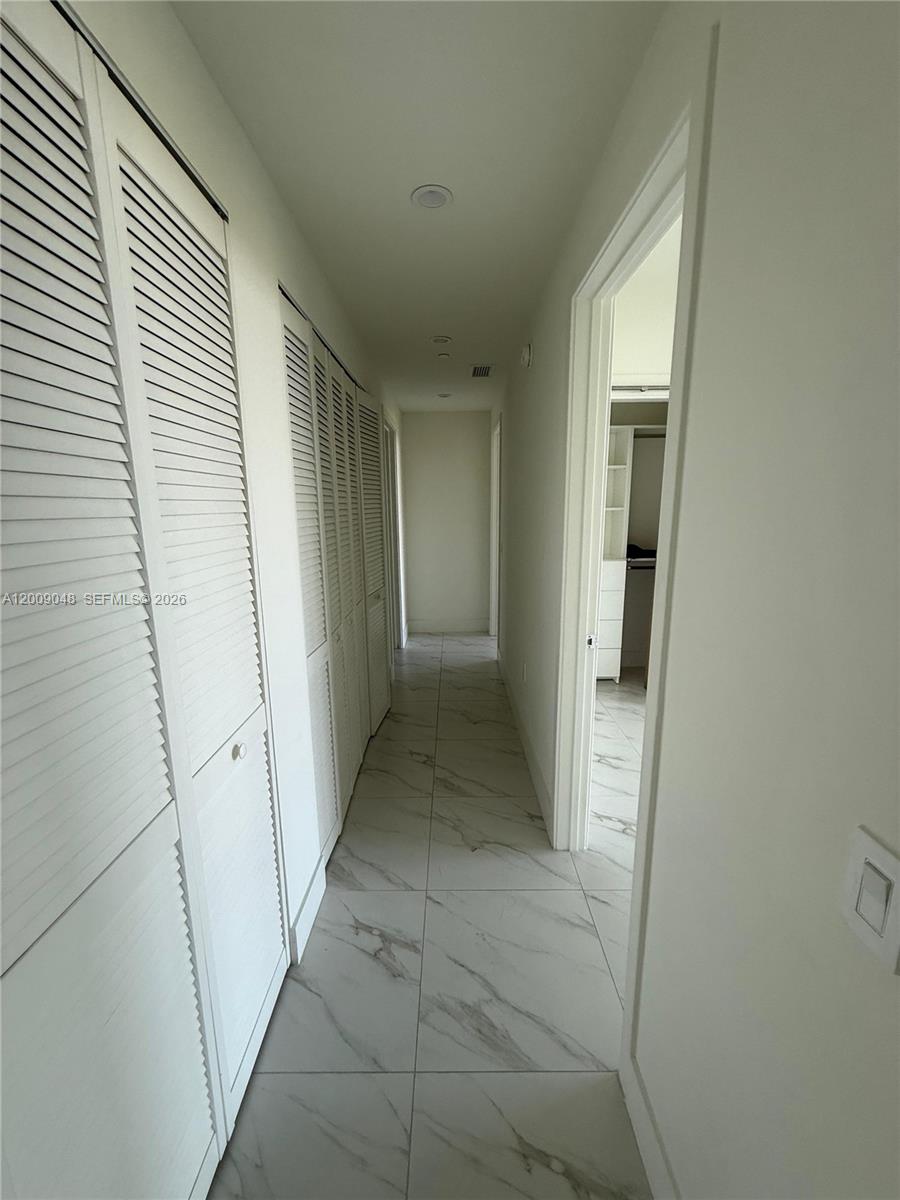 METROPICA NORTH TOWER ONE - Residential