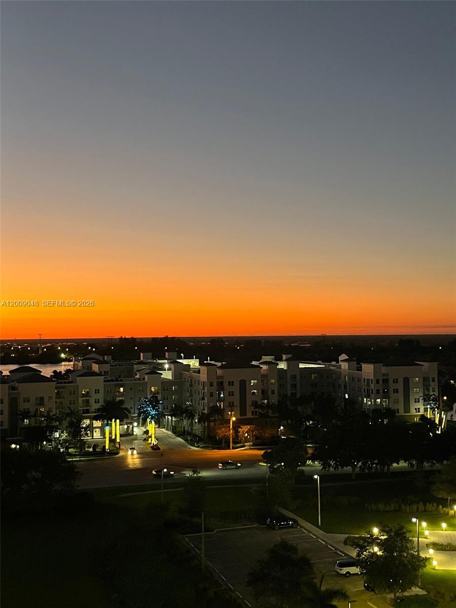 METROPICA NORTH TOWER ONE - Residential
