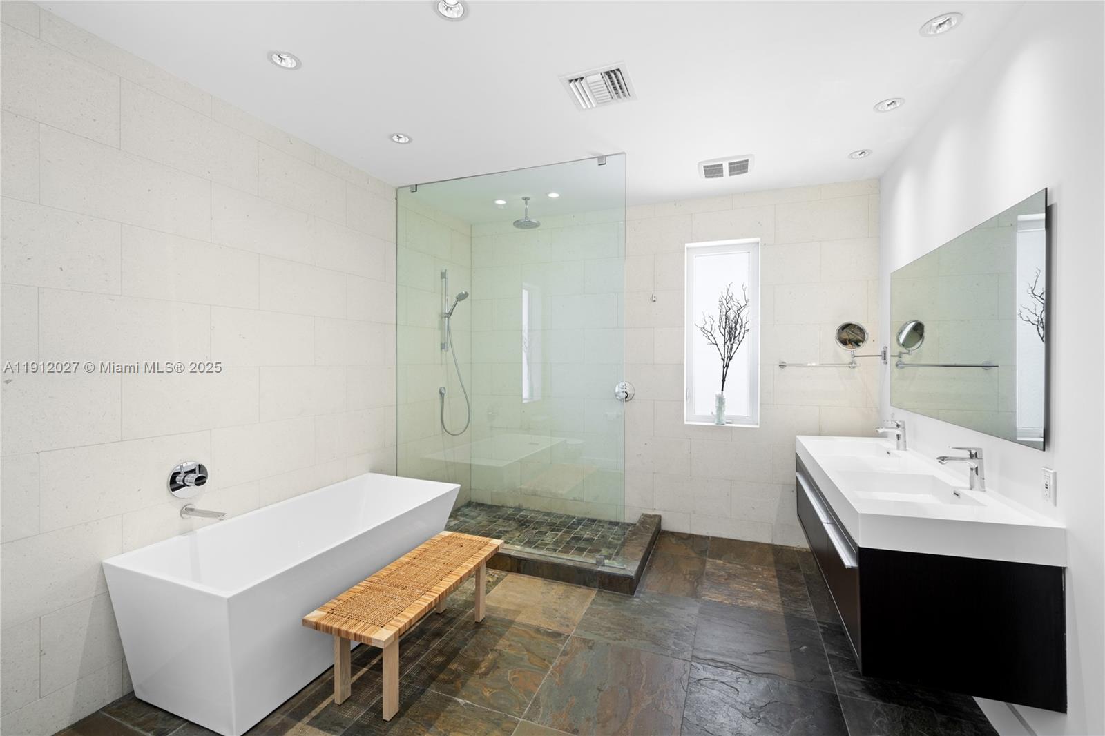 HIGH PINES REV PLAT OF 2N - Residential