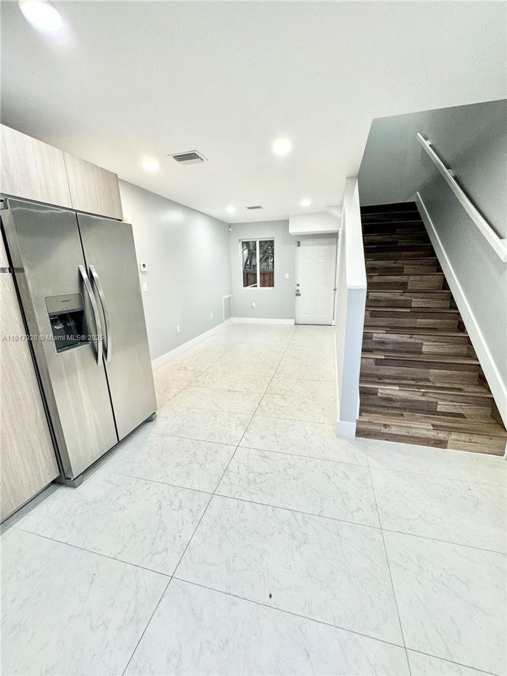 Photo of 932 NW 2nd St, Fort Lauderdale, FL 33311 (MLS # A11817928)