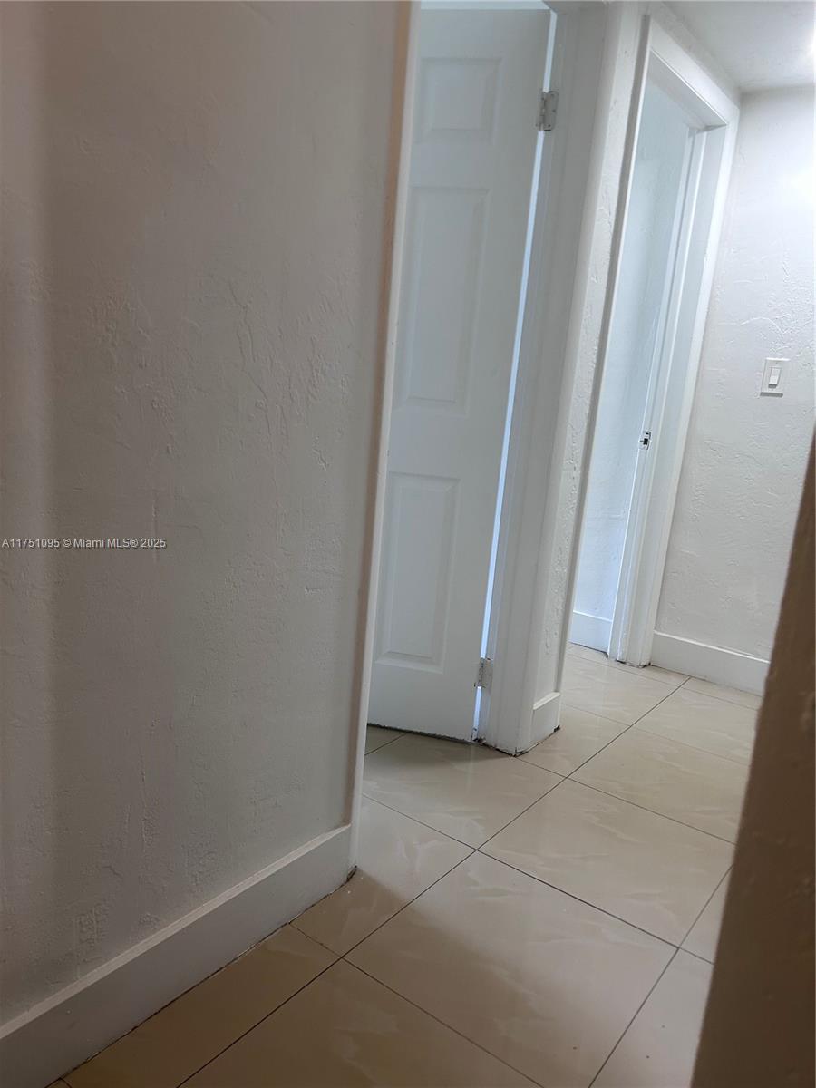 THE ARBOUR TOWNHOUSE COND - Residential