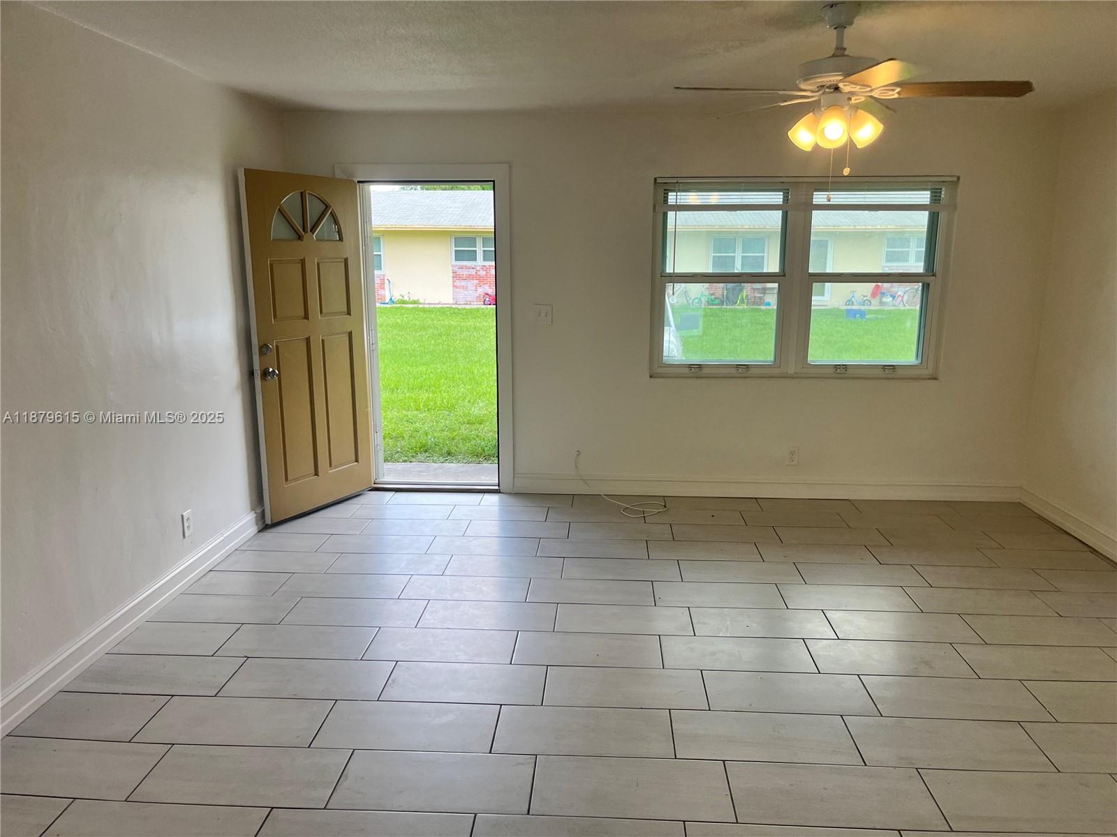Nice 2/1 with washer dryer, central a/c in central area. Washer and Dryer was left by previous tenant. They are as-is and not maintained by the Lessor.