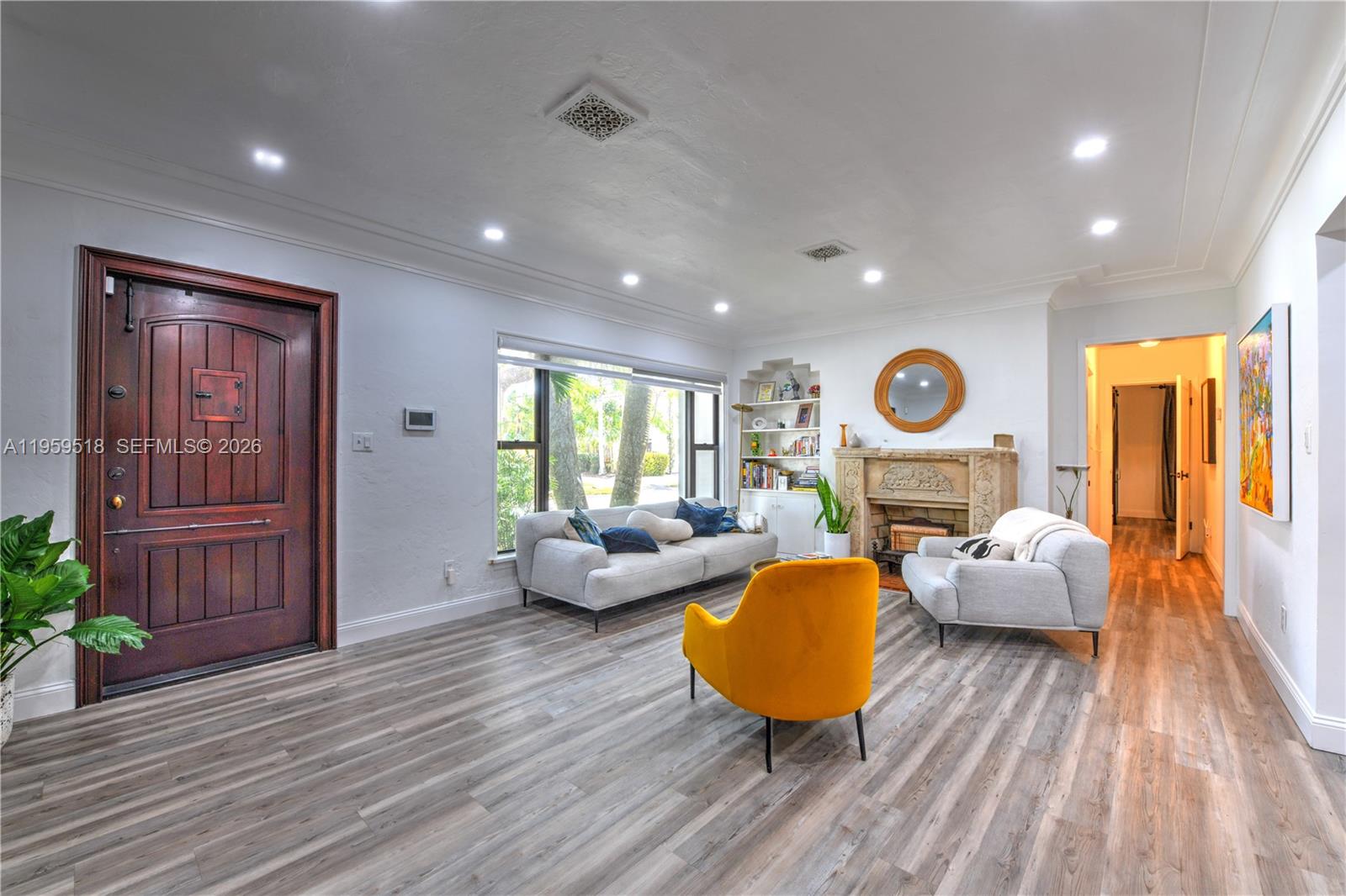 HOLLYWOOD - Residential