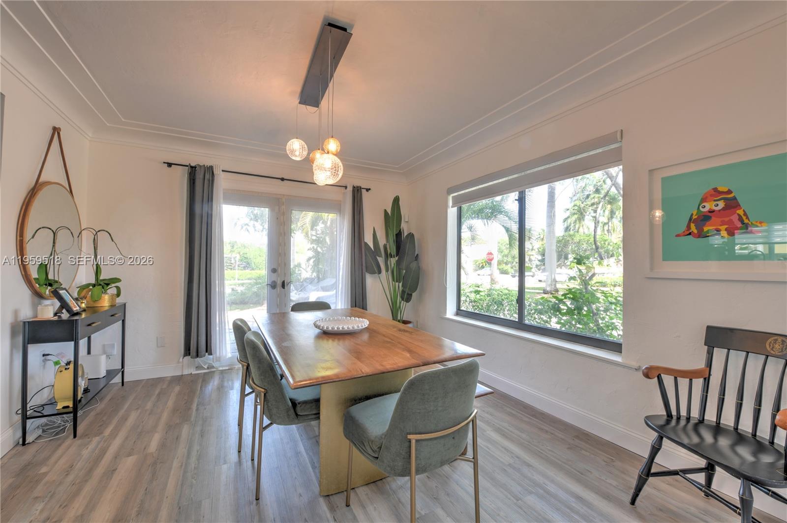 HOLLYWOOD - Residential