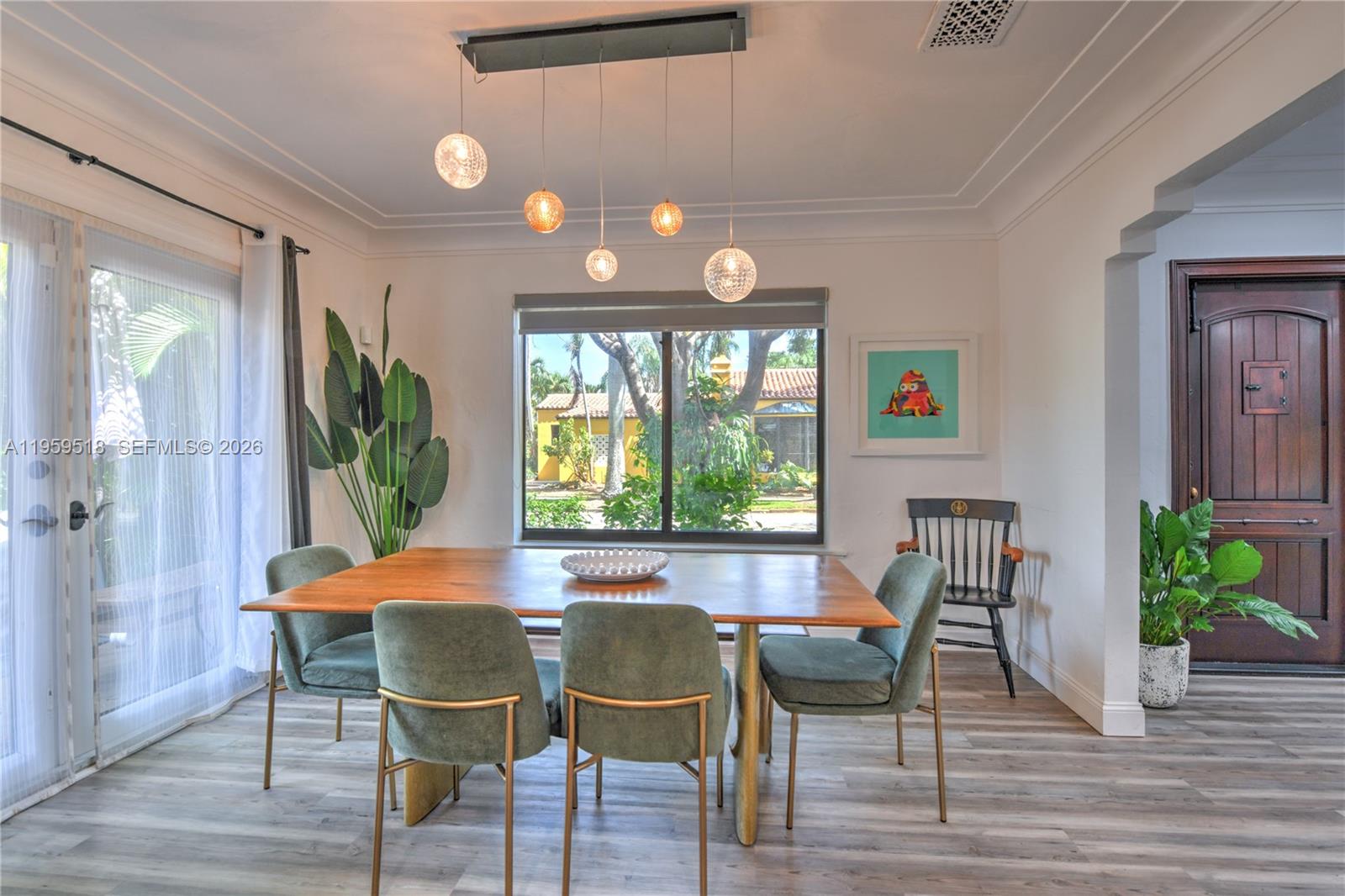 HOLLYWOOD - Residential