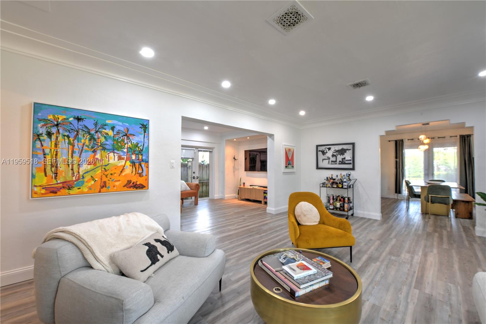 HOLLYWOOD - Residential