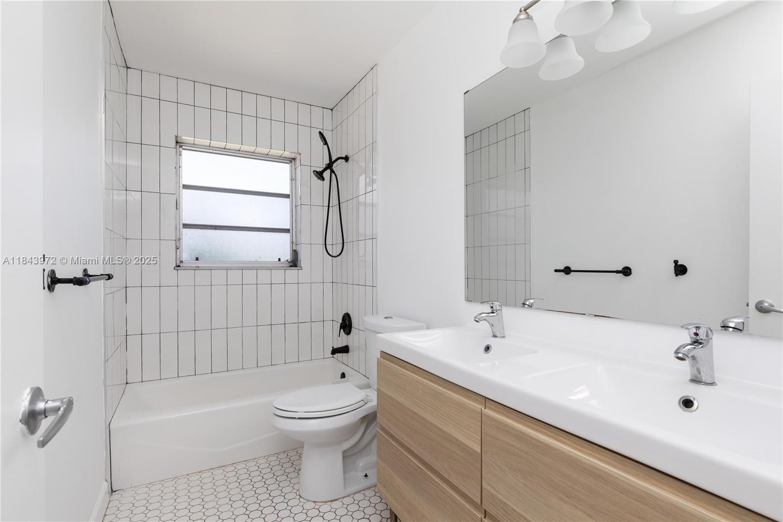 ORCHARD ESTATES - Residential