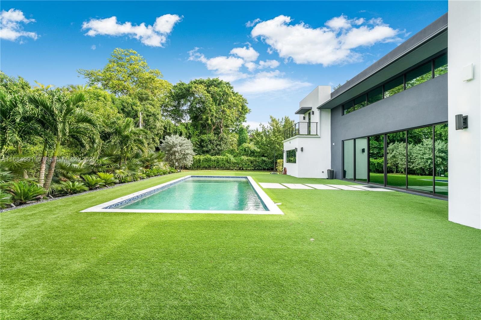 COLLINS ESTATES 1ST ADDN - Residential