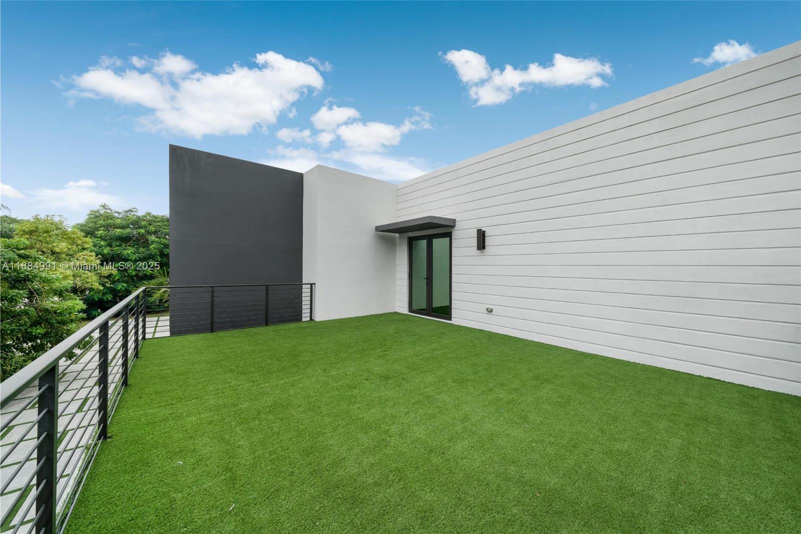 COLLINS ESTATES 1ST ADDN - Residential