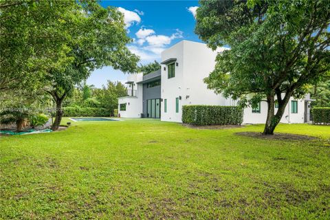 A home in Pinecrest