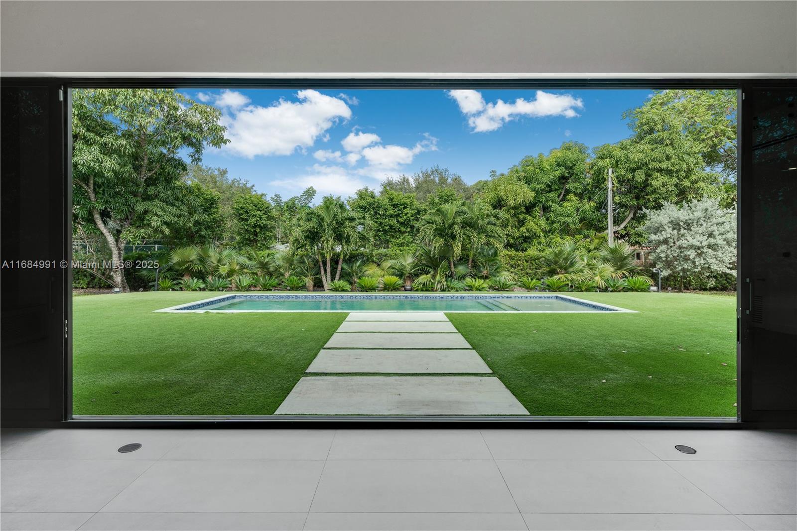 COLLINS ESTATES 1ST ADDN - Residential