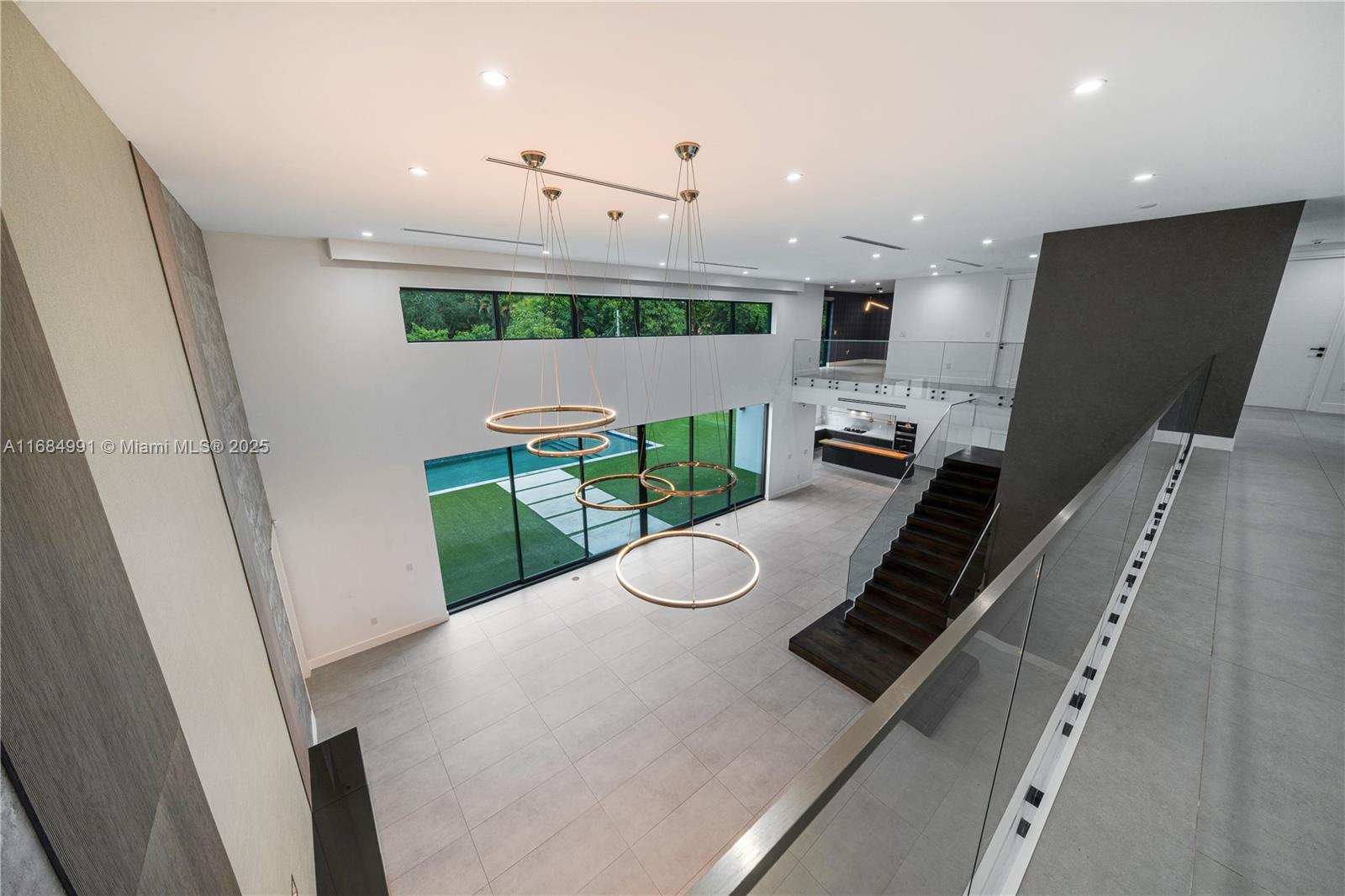 COLLINS ESTATES 1ST ADDN - Residential