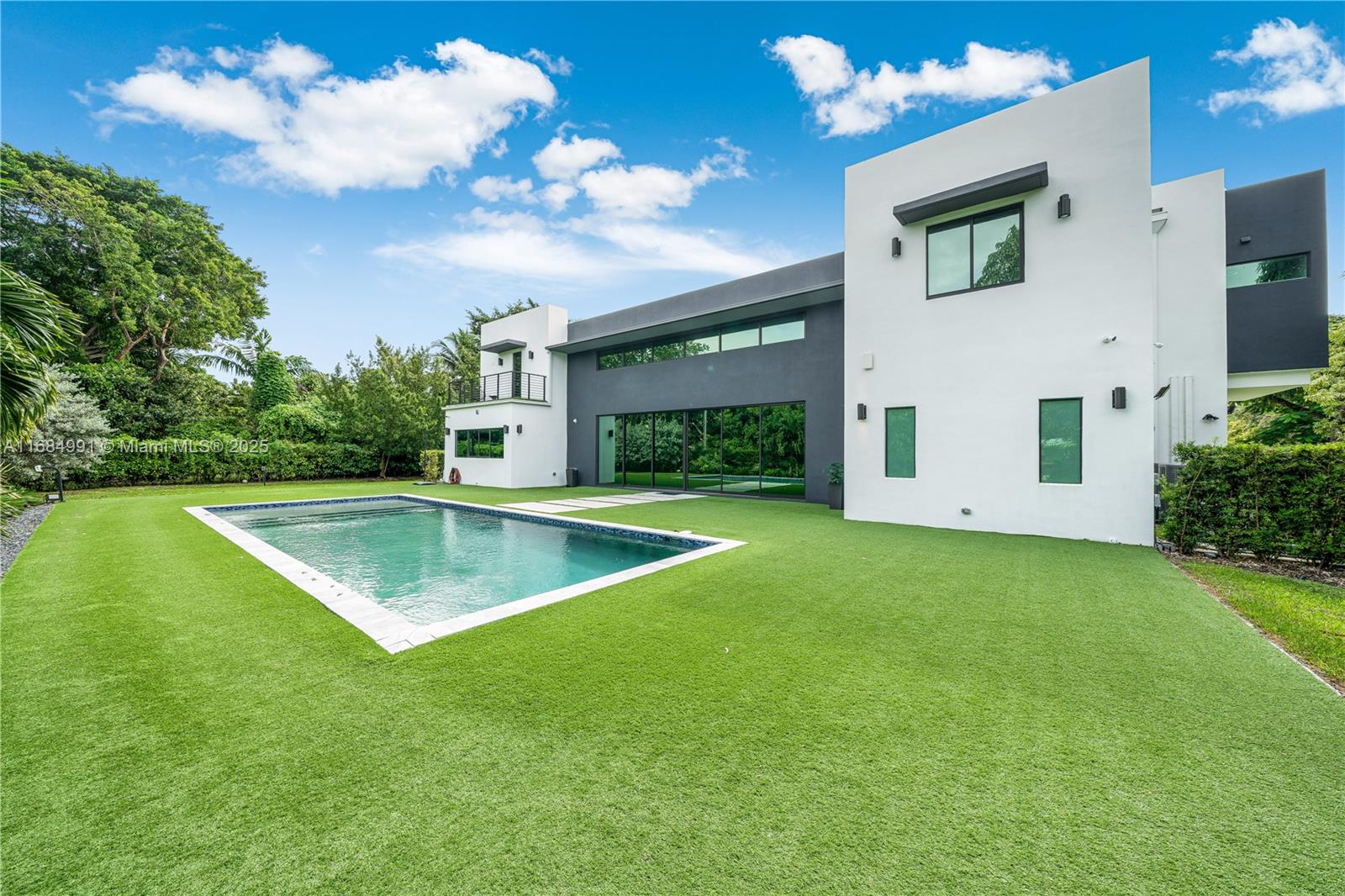 COLLINS ESTATES 1ST ADDN - Residential