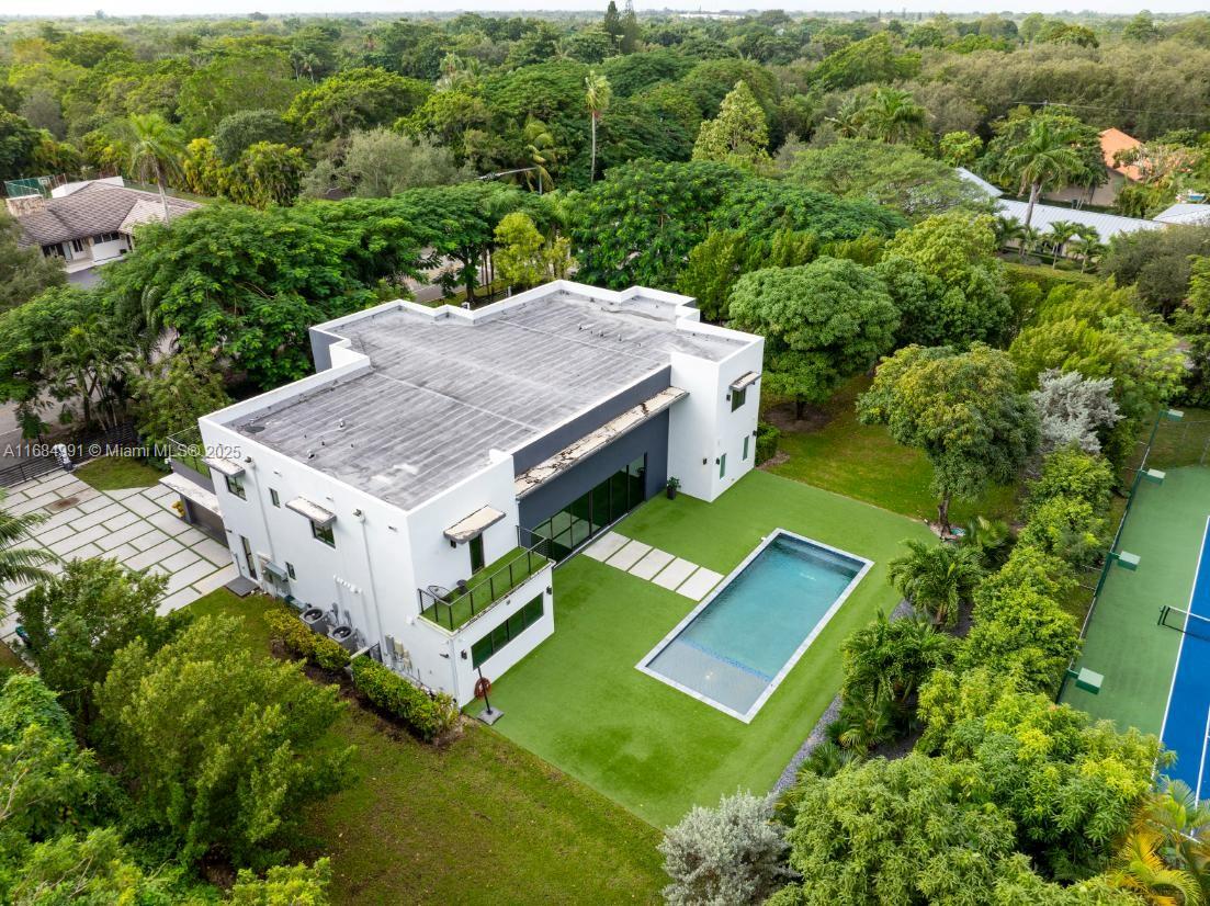 COLLINS ESTATES 1ST ADDN - Residential