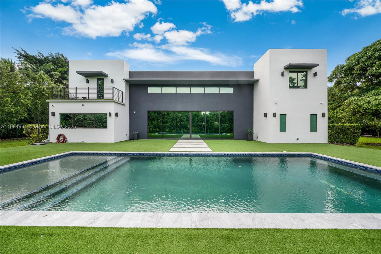 COLLINS ESTATES 1ST ADDN - Residential