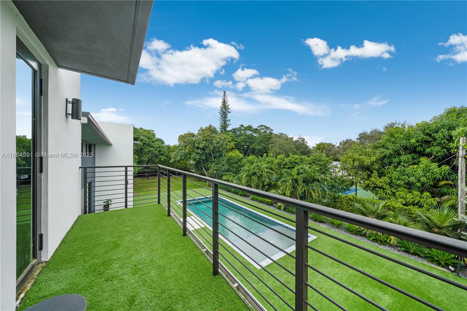 COLLINS ESTATES 1ST ADDN - Residential