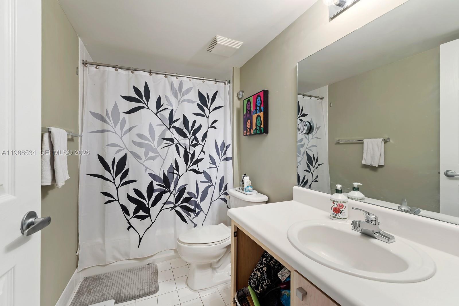 THE ASTON CONDO - Residential