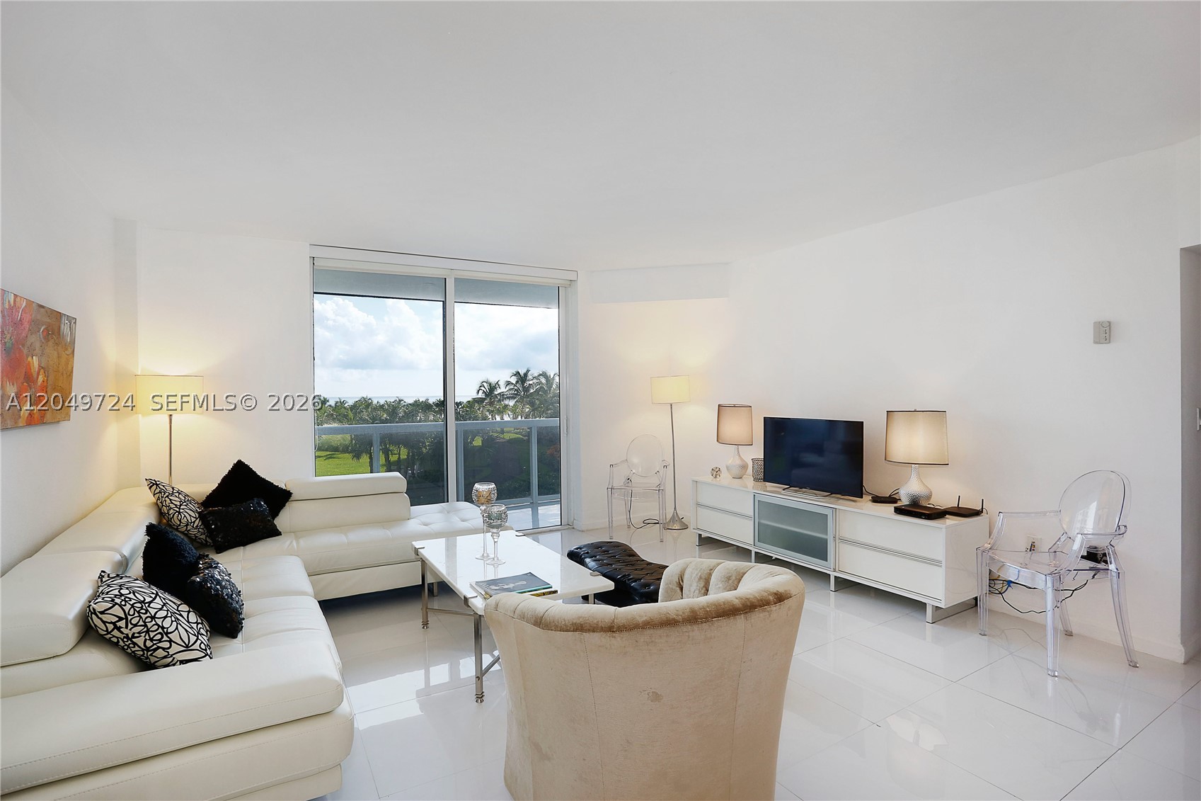 10275 Collins Ave 335