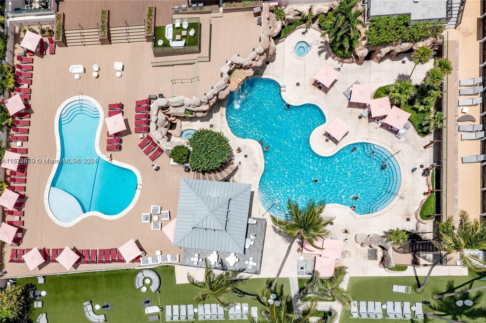 THE ALEXANDER CONDO - Residential