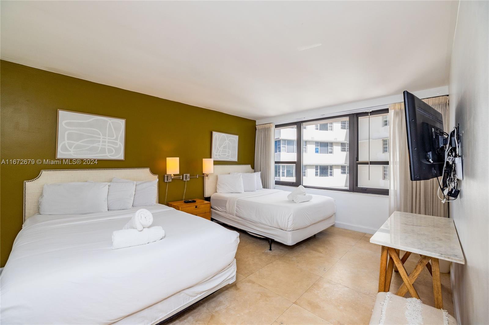 THE ALEXANDER CONDO - Residential