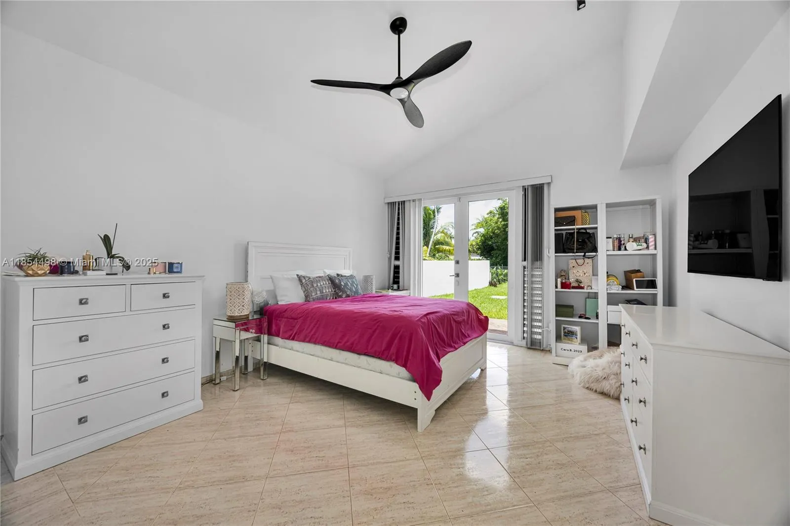 South Miami, Florida 33156, United States, 5 Bedrooms Bedrooms, ,4 BathroomsBathrooms,Residential,Active,190693