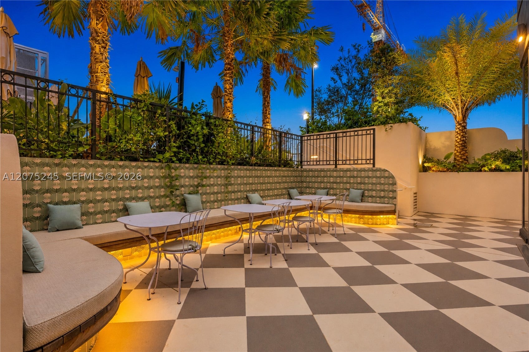 2700 NW 2nd Ave 302