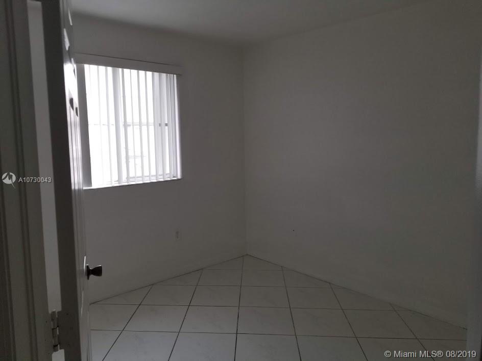 DORAL GRAND CONDO - Residential Lease