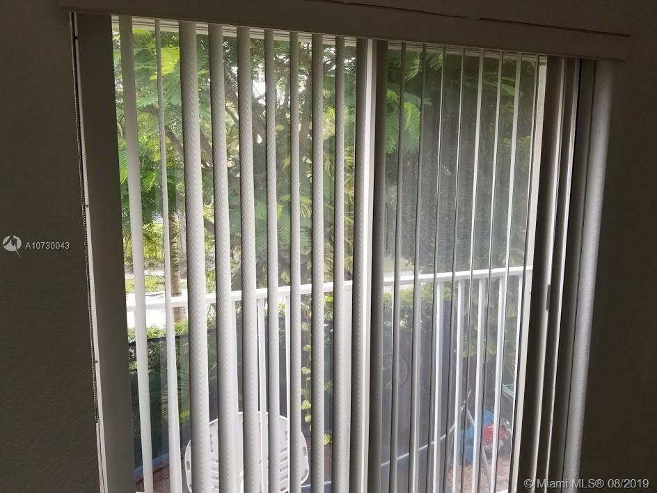 DORAL GRAND CONDO - Residential Lease