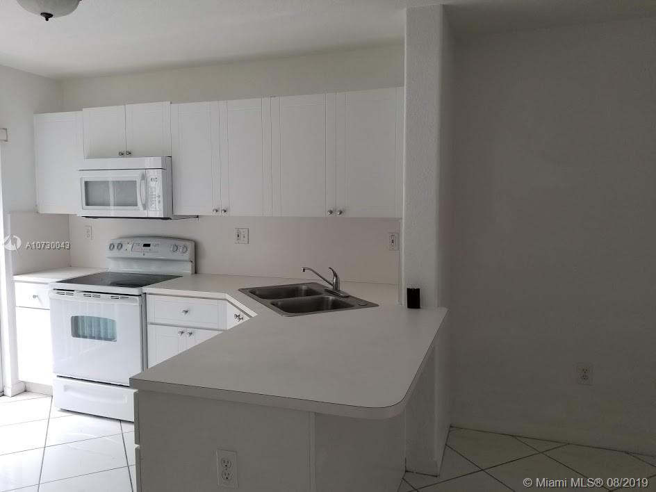 DORAL GRAND CONDO - Residential Lease