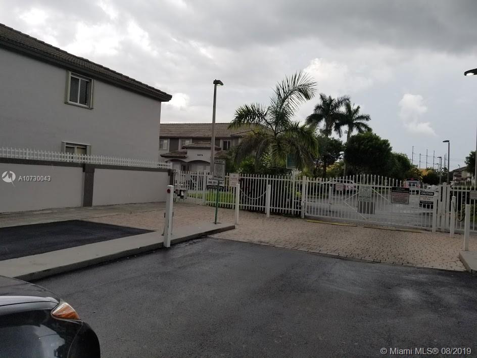 DORAL GRAND CONDO - Residential Lease