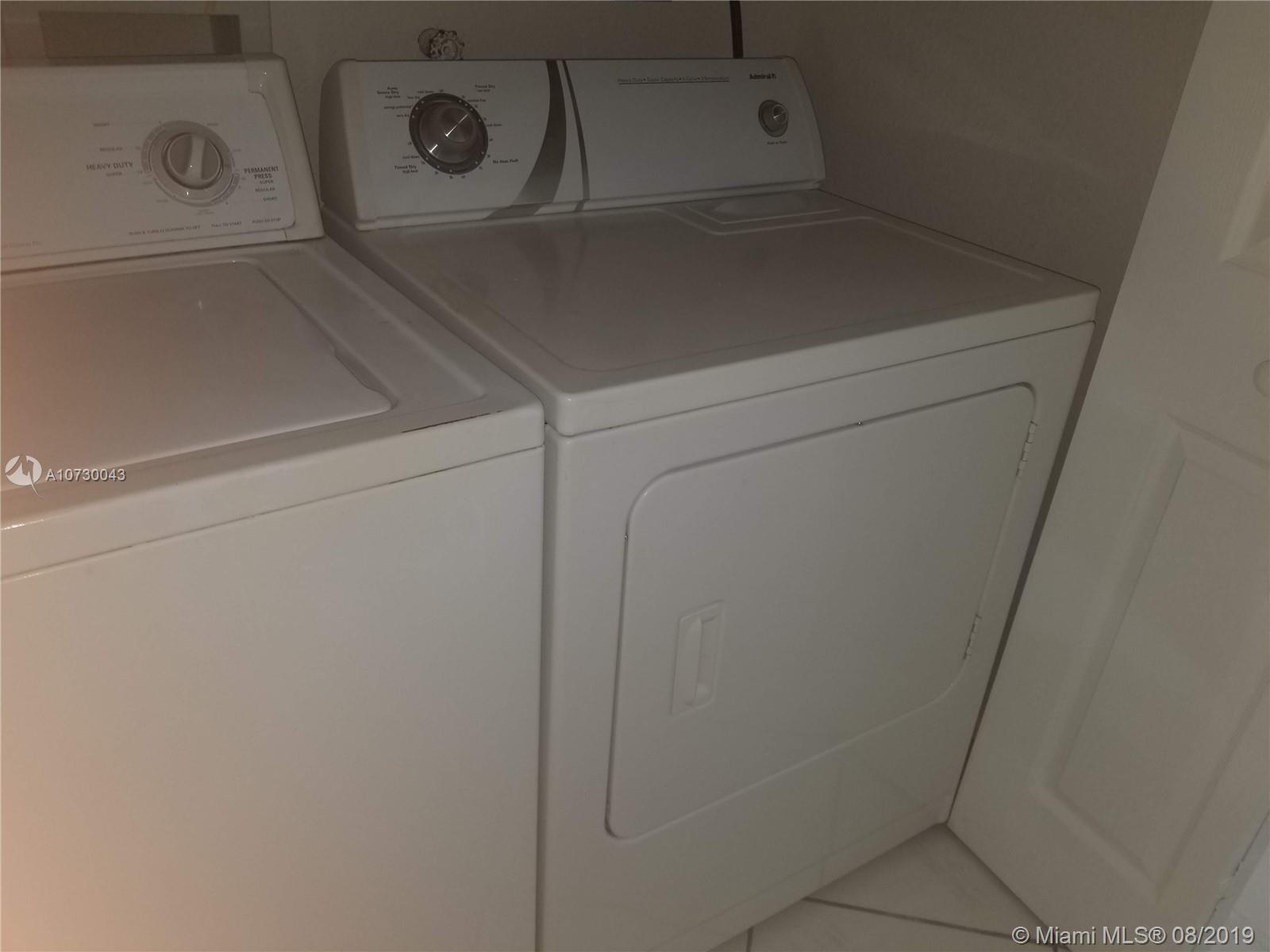 DORAL GRAND CONDO - Residential Lease