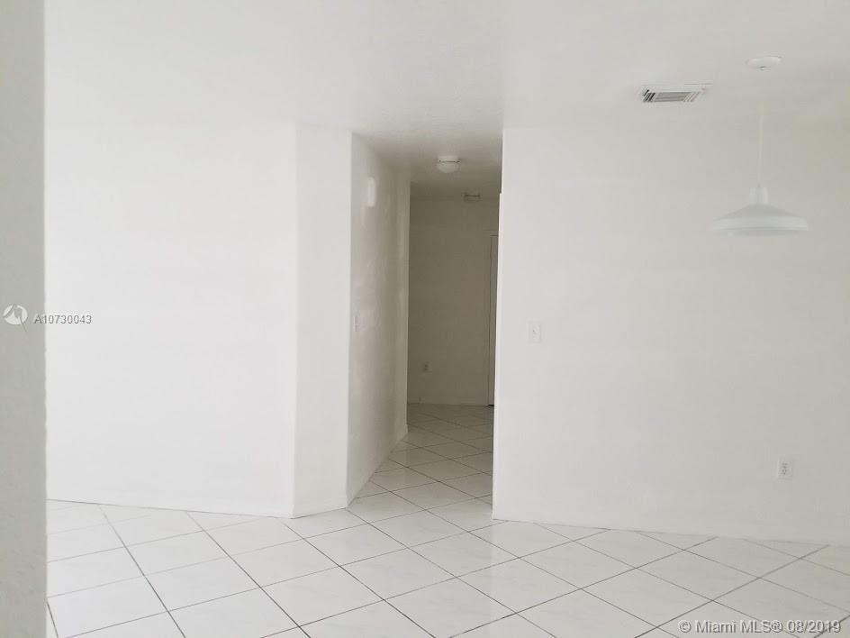 DORAL GRAND CONDO - Residential Lease