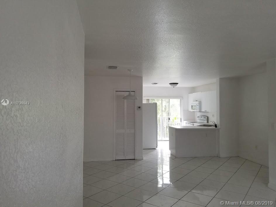 DORAL GRAND CONDO - Residential Lease