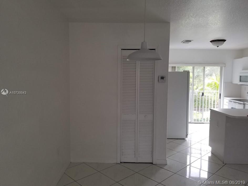 DORAL GRAND CONDO - Residential Lease
