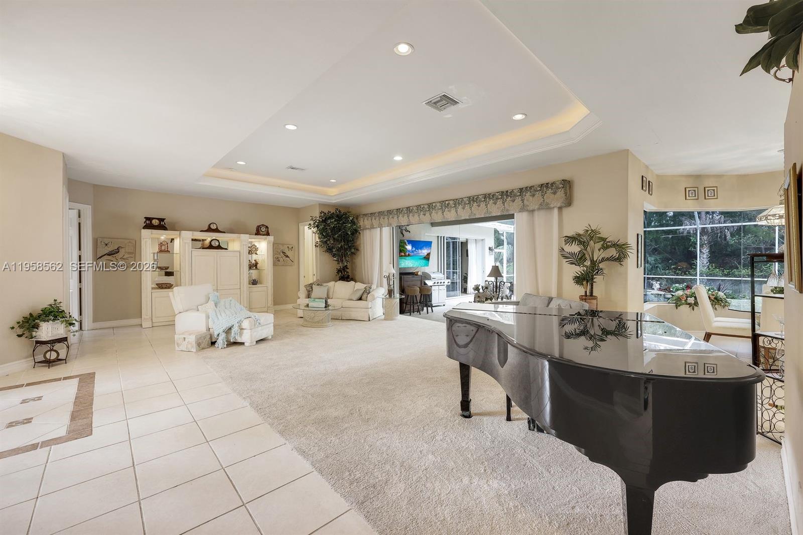 Collier Woods - Residential