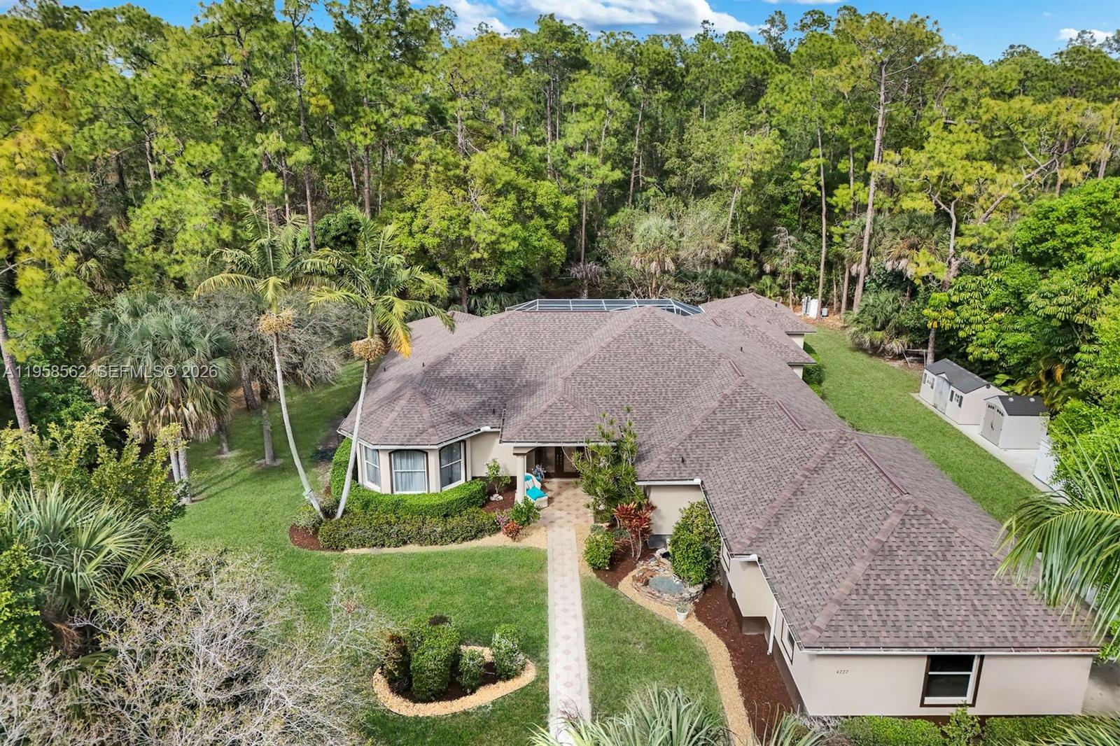 Collier Woods - Residential