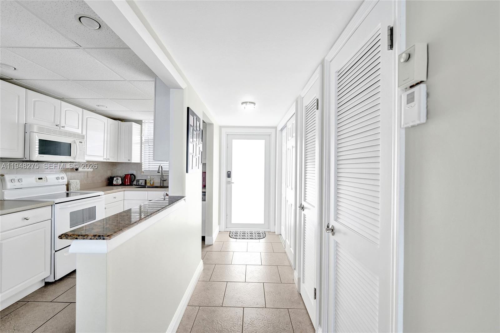 PARADISE TOWERS CO-OP - Residential