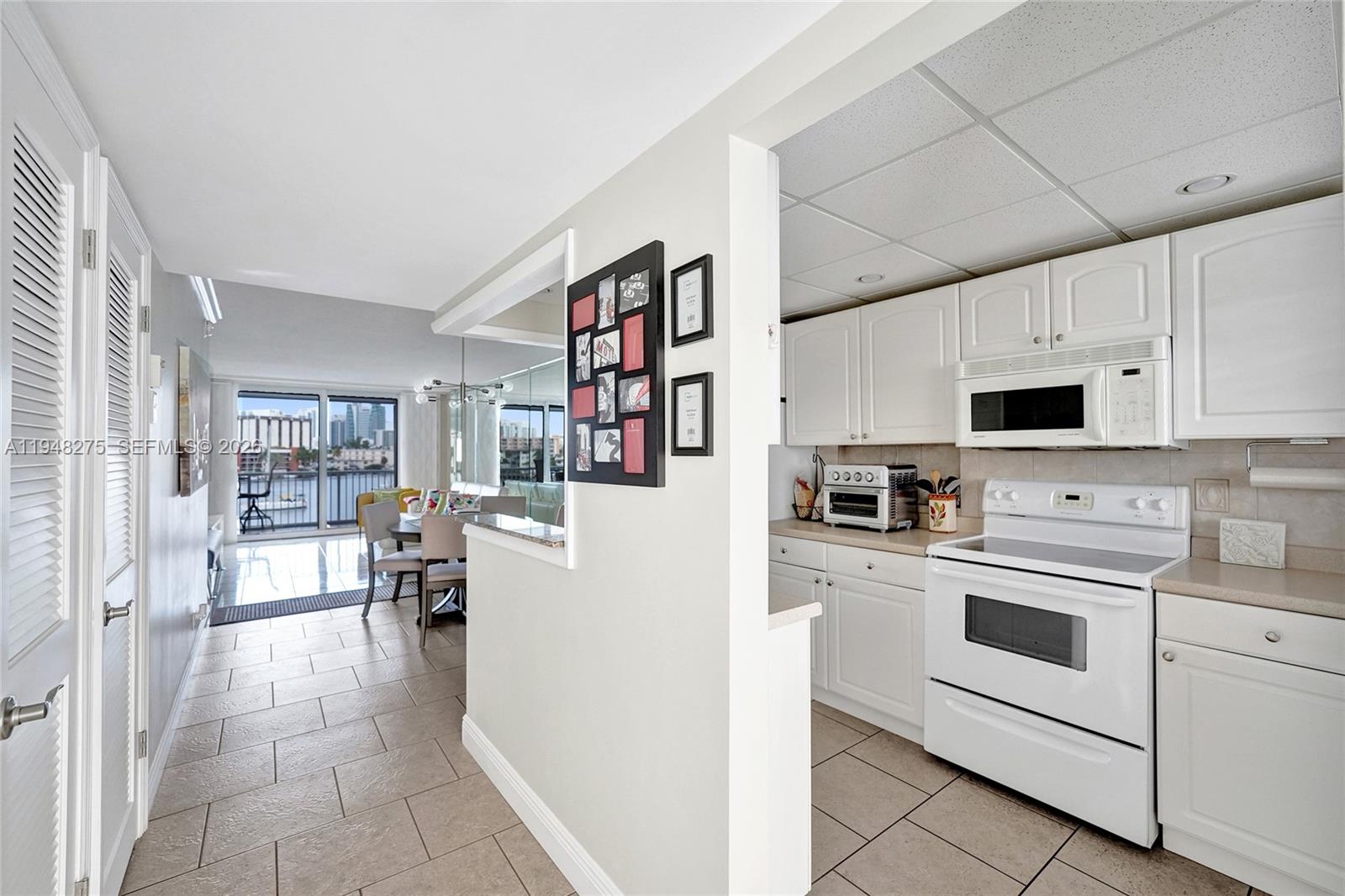 PARADISE TOWERS CO-OP - Residential