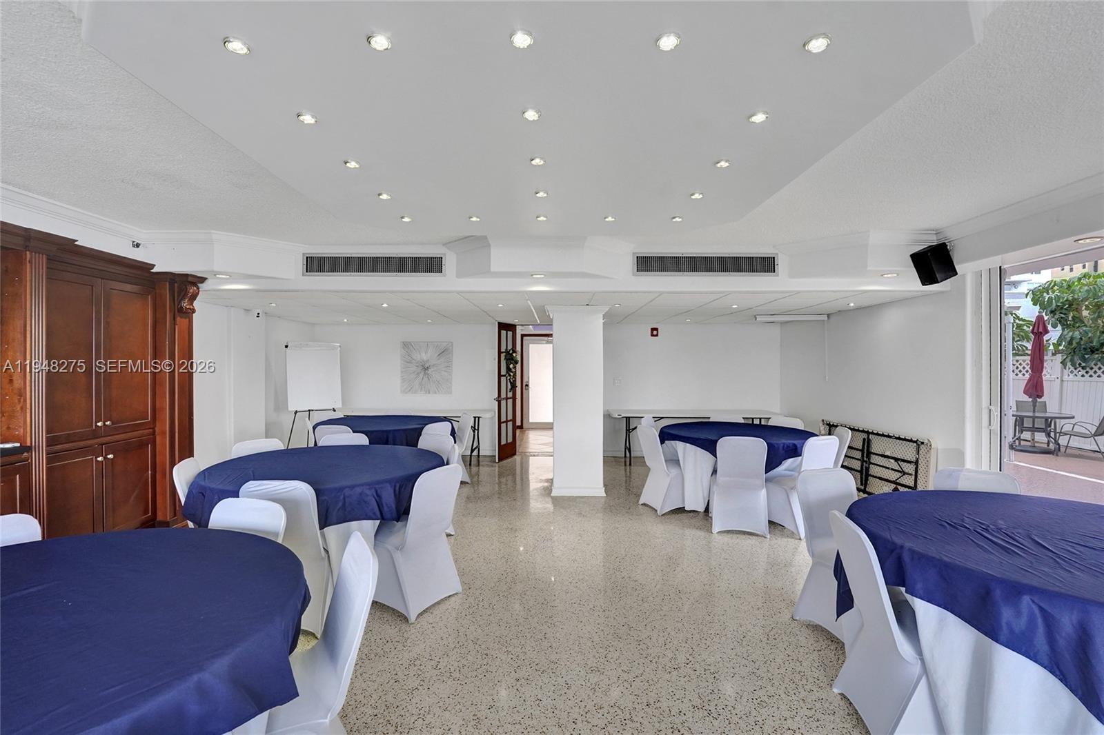 PARADISE TOWERS CO-OP - Residential