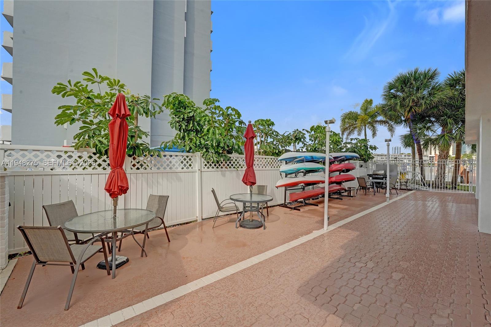 PARADISE TOWERS CO-OP - Residential